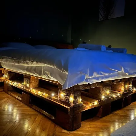 Under The Pine * Belgrad